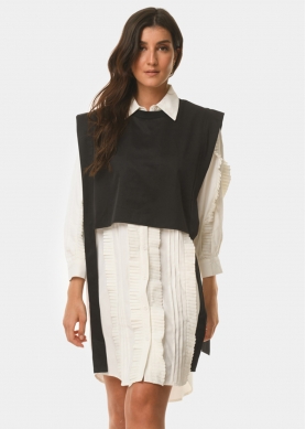 Ruffled shirt-dress with extra sleeveless sweater
