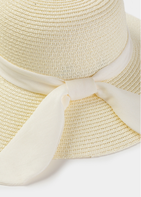 Cream Hat w/ Ribbon in Tone