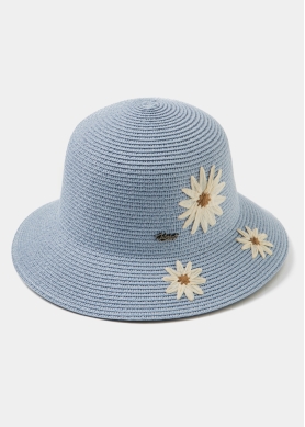 Light Blue Straw Hat w/ daisies