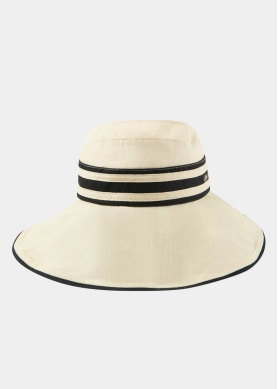 Half-Opened Linen Hat in Ecru