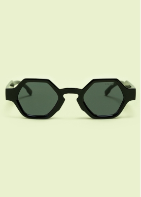 "Astraeus" Black