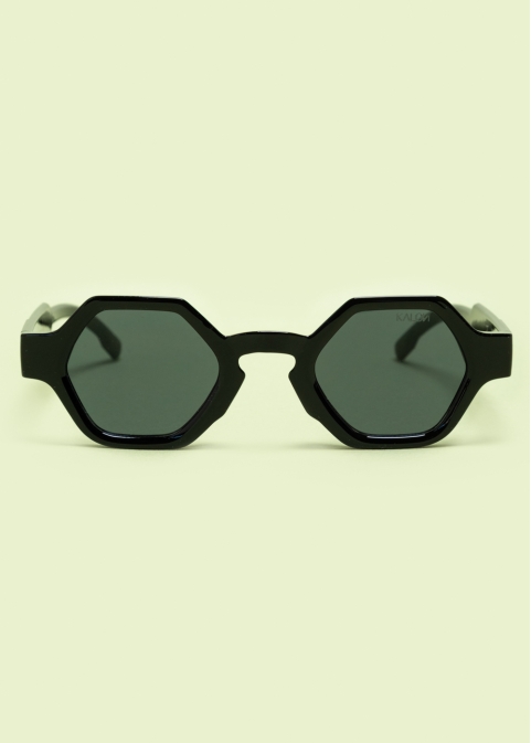"Astraeus" Black