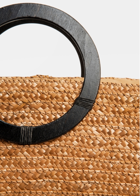 Natural Straw Beach Bag w/ Wooden Handles