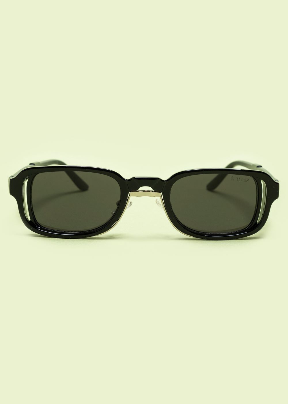 "Solaris" Black