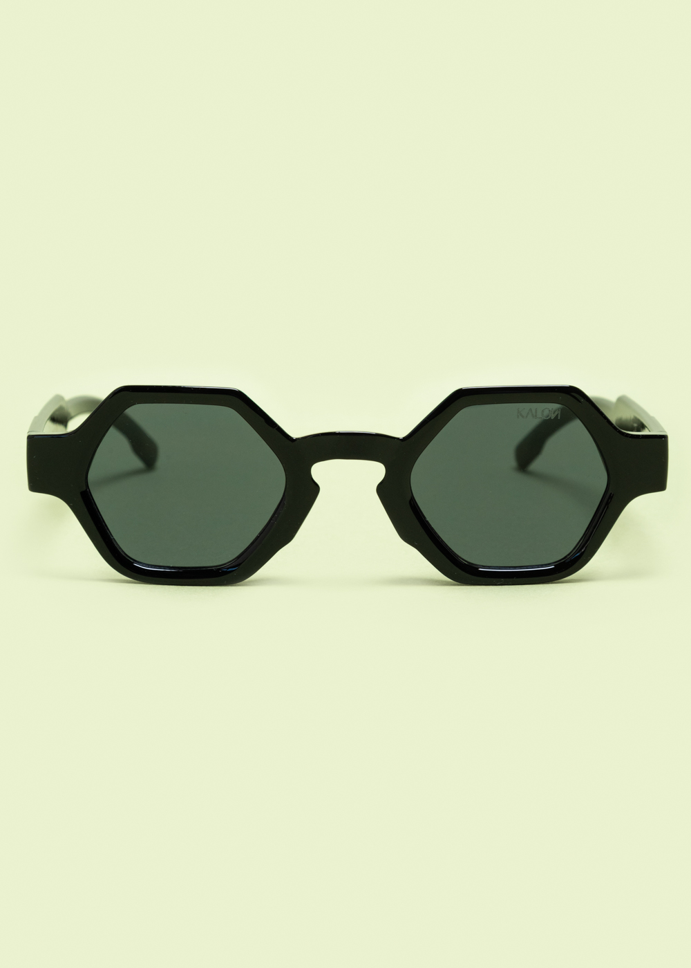 "Astraeus" Black