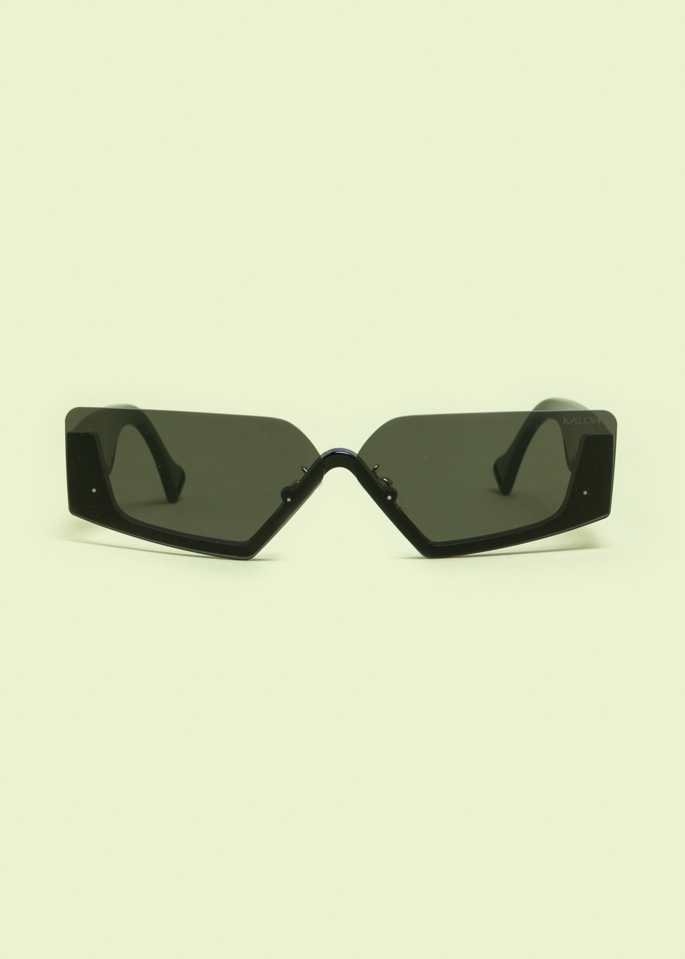 "Zephyr" Black